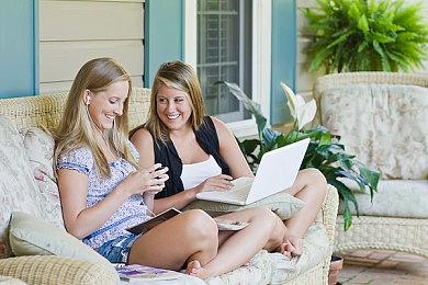 妈妈让沉迷游戏的孩子休学每天玩16小时：孩子崩溃